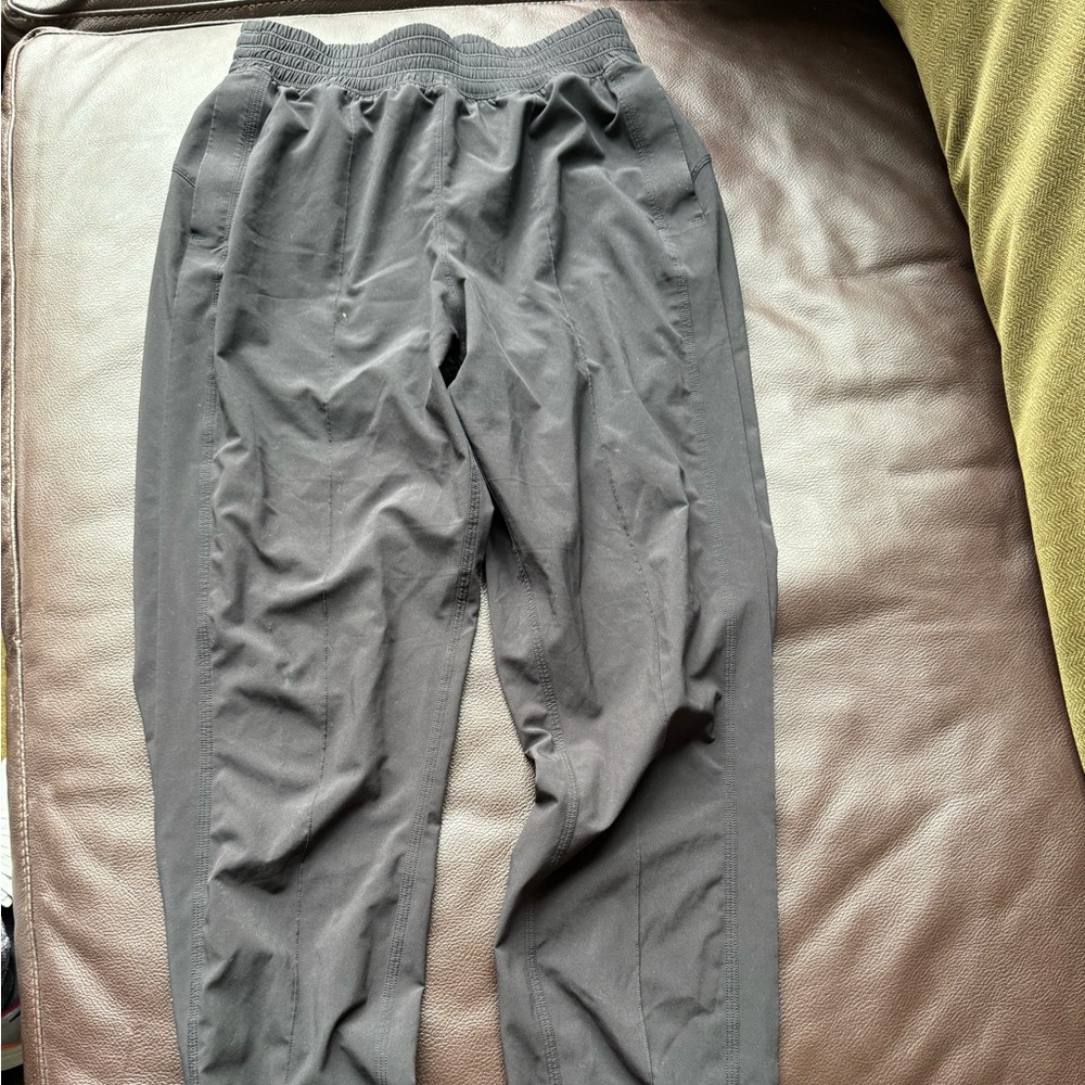 Lululemon Wanderer Cropped Jogger Track Pants Athleisure SZ 4